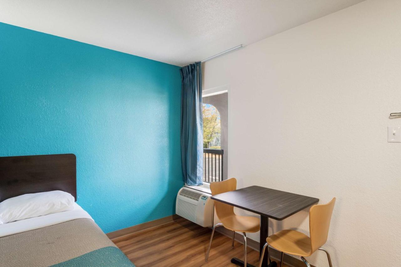 Motel 6-Lexington, Ky - Airport Ngoại thất bức ảnh