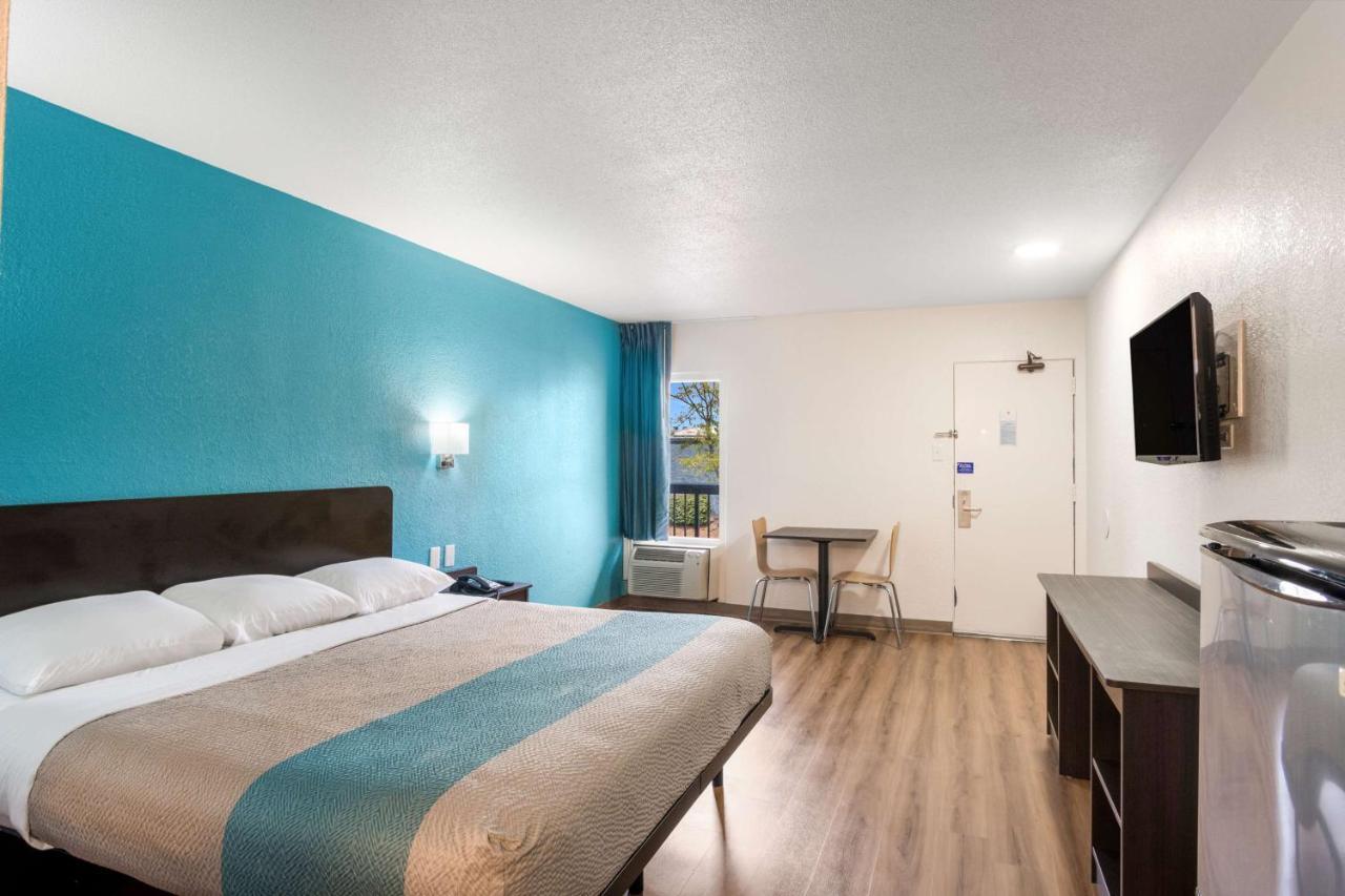 Motel 6-Lexington, Ky - Airport Ngoại thất bức ảnh